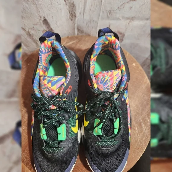 Nike Giannis Immortality 2 Low Kaleidoscope Youth Size 6- DQ1943-002 - Picture 2 of 10